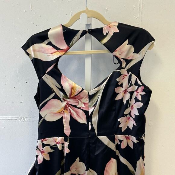 Maggy London Petite Floral Black Dress with Pink Accents Keyhole Mini 14P - Picture 6 of 13